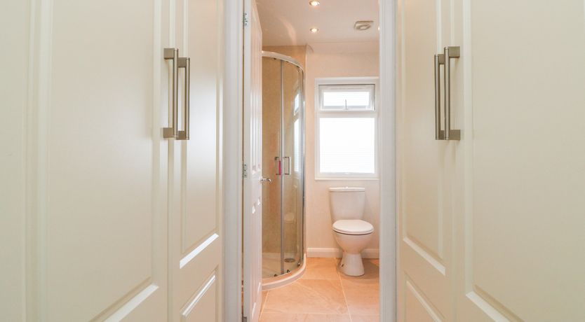 Photo of Ridge's Retreat (No 7 Kigbeare Lodges)