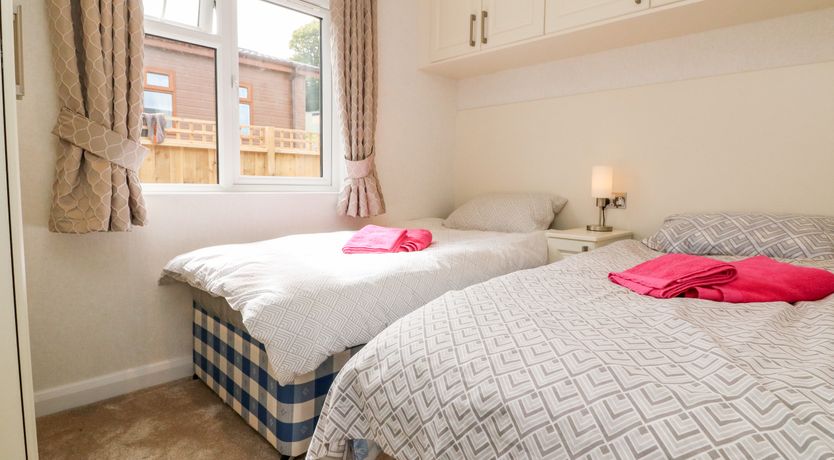 Photo of Ridge's Retreat (No 7 Kigbeare Lodges)