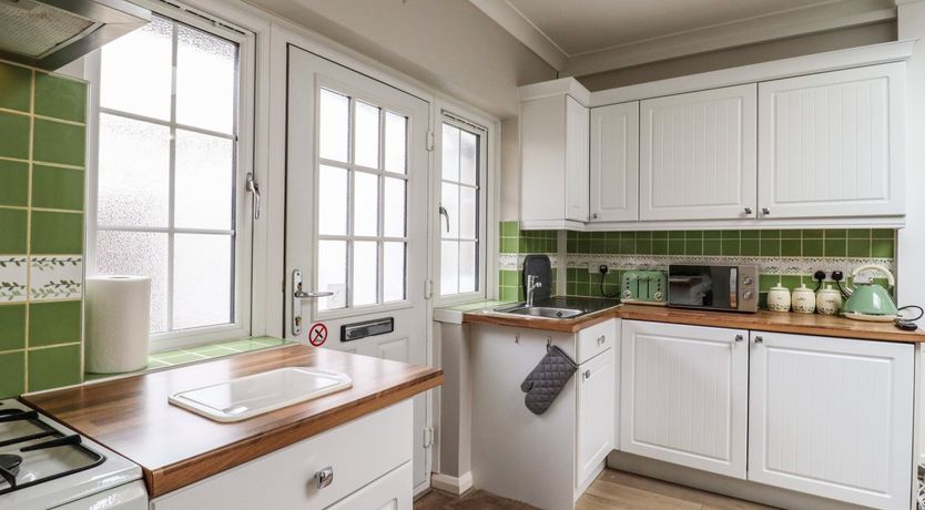 Photo of 493 Little Wakering Road