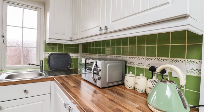 Photo of 493 Little Wakering Road