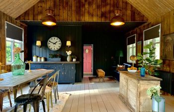 Thimble & Stitch Holiday Cottage