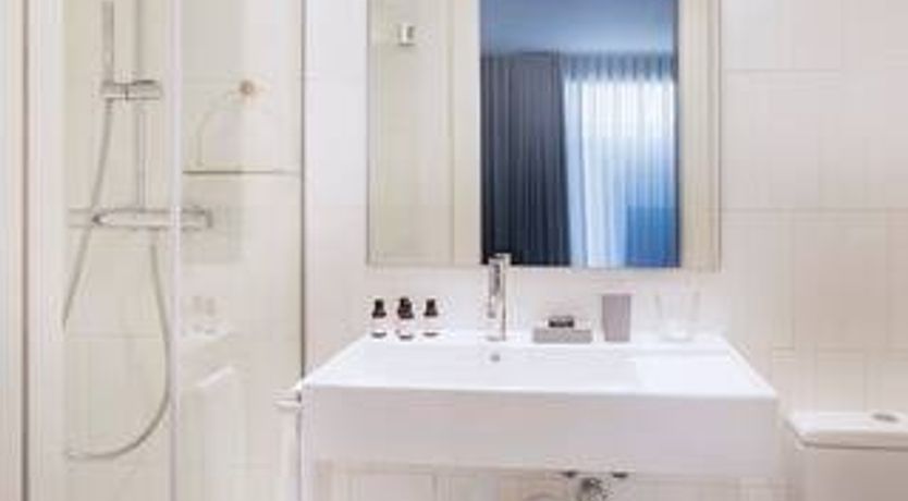 Photo of Saffron Light