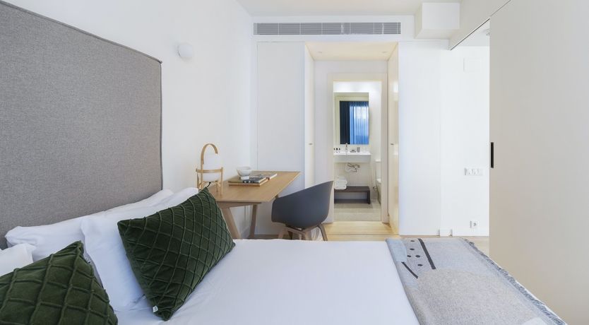 Photo of Saffron Light