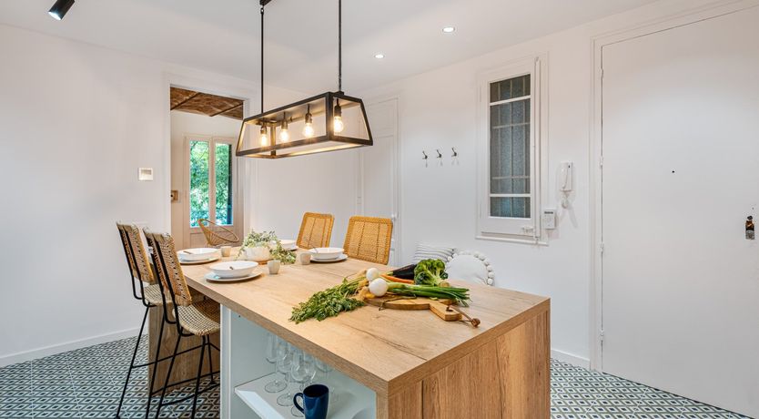 Photo of Simple & Sweet