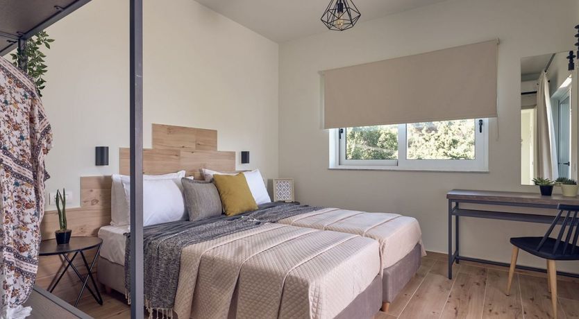 Photo of The Apple Blossom