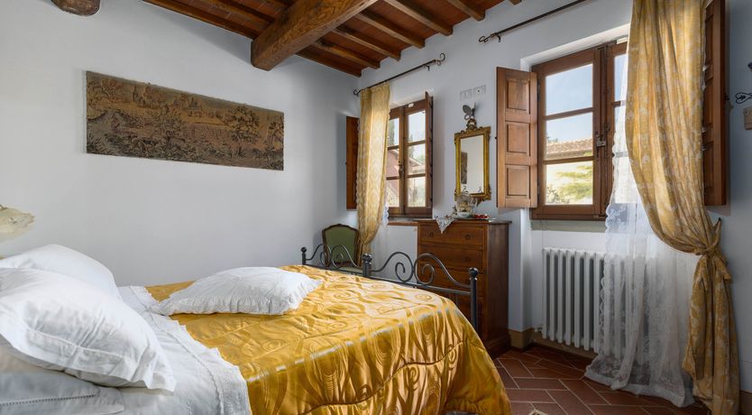 Photo of Tuscan Rose