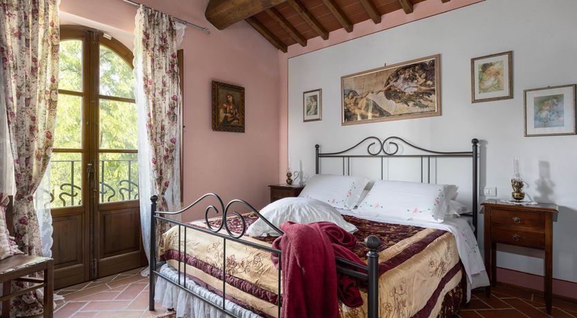 Photo of Tuscan Rose