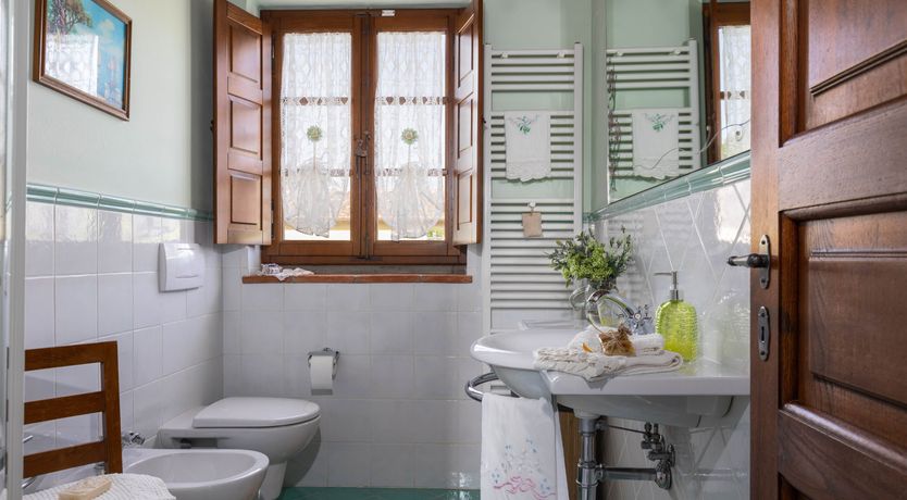 Photo of Tuscan Rose