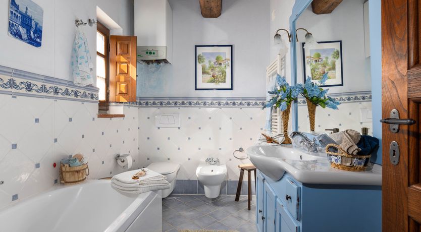 Photo of Tuscan Rose