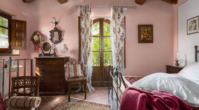 Photo of Tuscan Rose