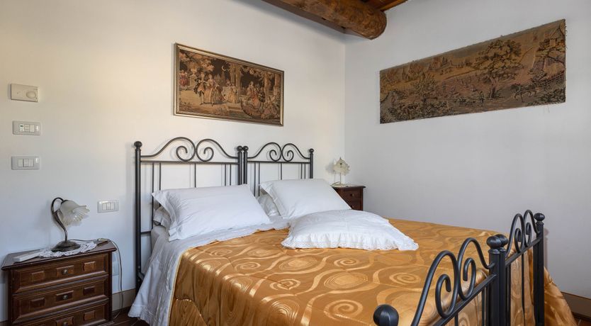 Photo of Tuscan Rose