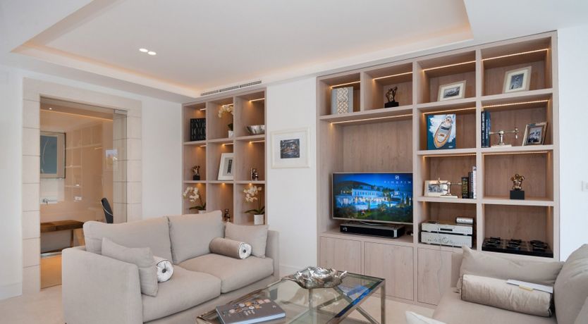 Photo of Dreams Through The Leaves