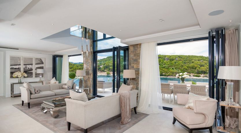 Photo of Dreams Through The Leaves