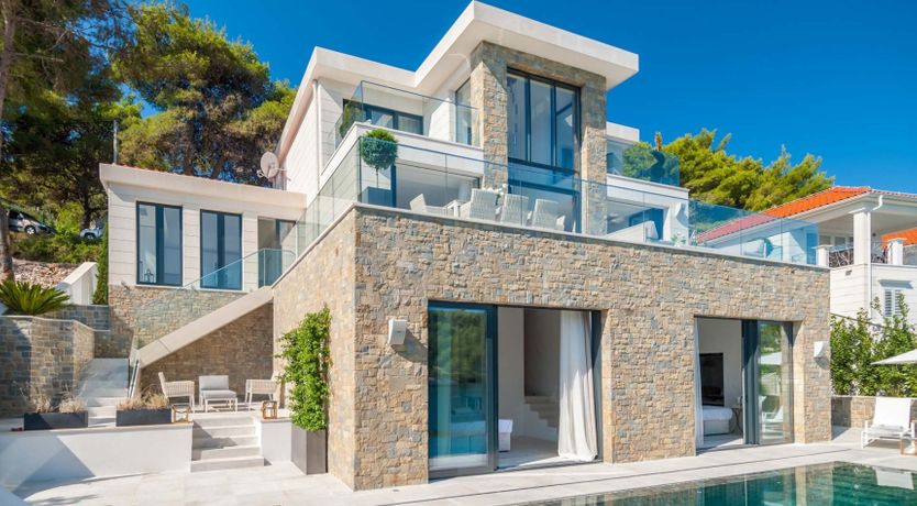 Photo of Dreams Through The Leaves