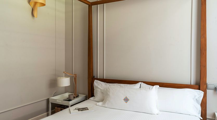 Photo of Modern Romance