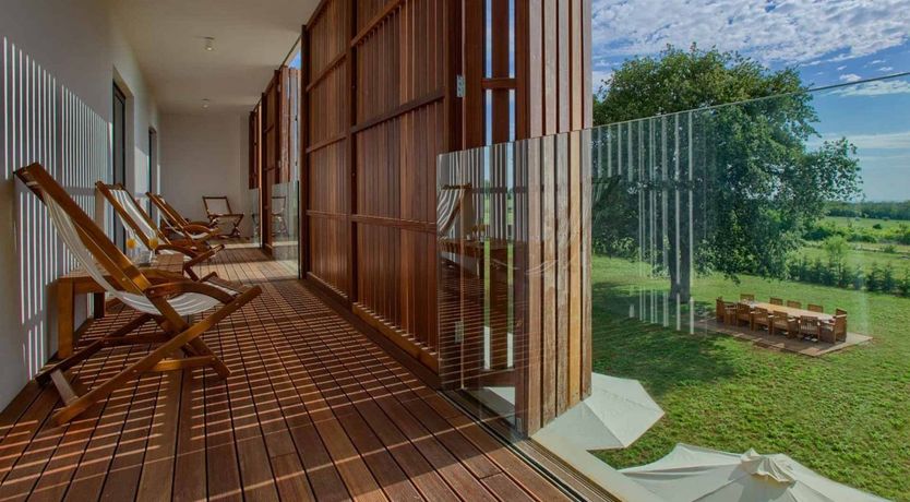 Photo of Citrus Tree Breeze