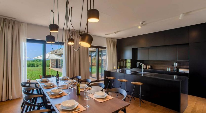 Photo of Citrus Tree Breeze