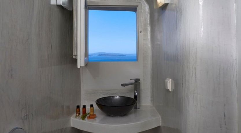 Photo of The Radiant Muse