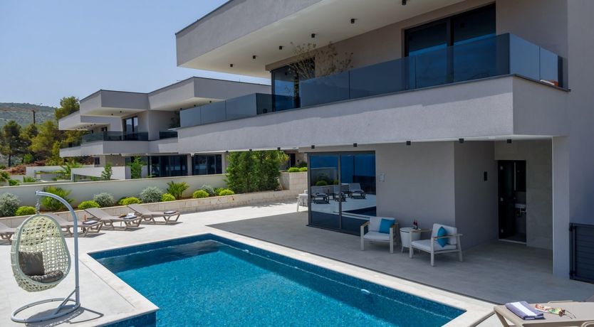 Photo of Gin & Lemon Juice