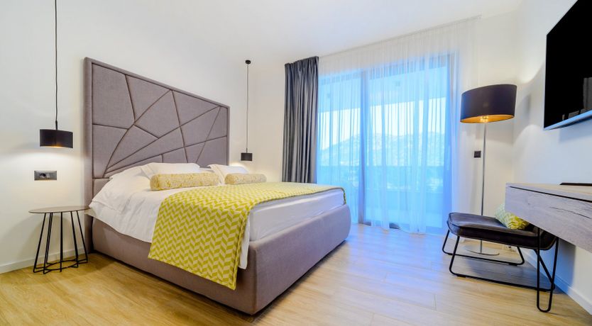 Photo of Gin & Lemon Juice