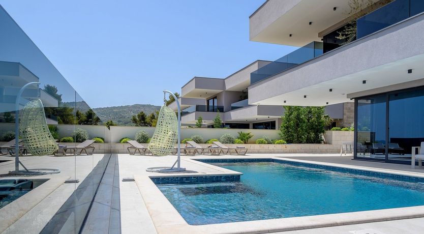 Photo of Gin & Lemon Juice