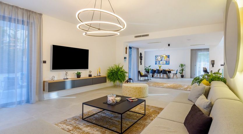 Photo of Gin & Lemon Juice