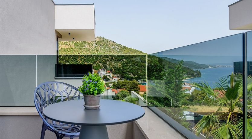 Photo of Gin & Lemon Juice