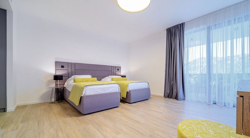 Photo of Gin & Lemon Juice