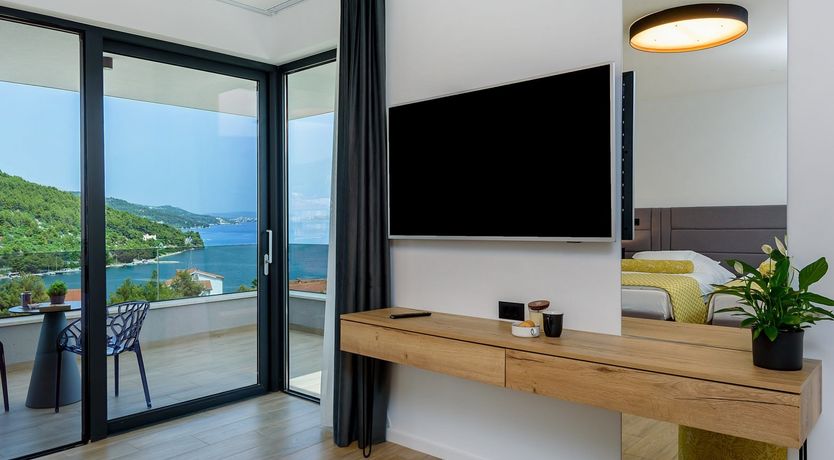 Photo of Gin & Lemon Juice