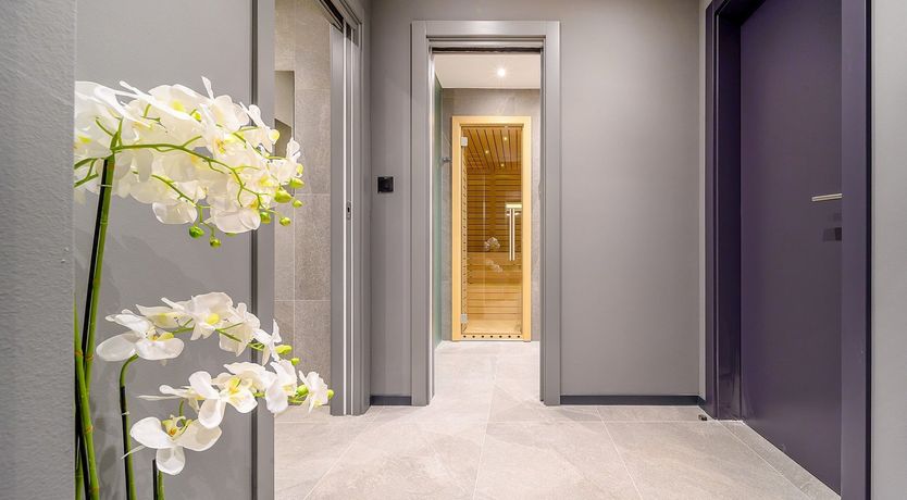 Photo of Gin & Lemon Juice