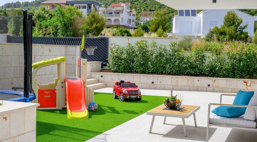 Photo of Gin & Lemon Juice