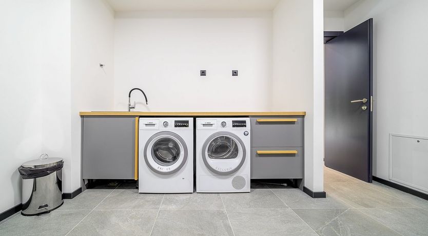 Photo of Gin & Lemon Juice