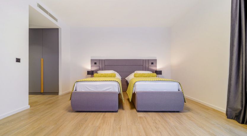 Photo of Gin & Lemon Juice