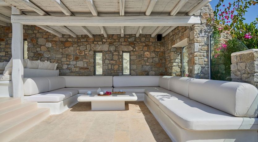 Photo of An Eye To The Sea