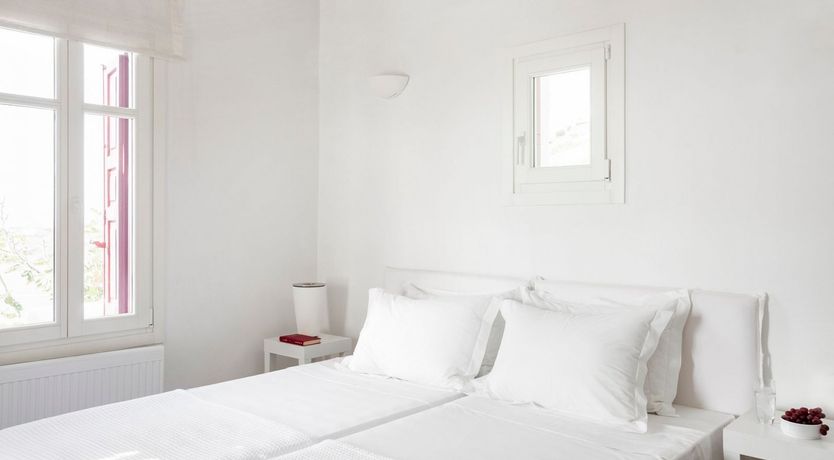 Photo of Mykonian Shimmer