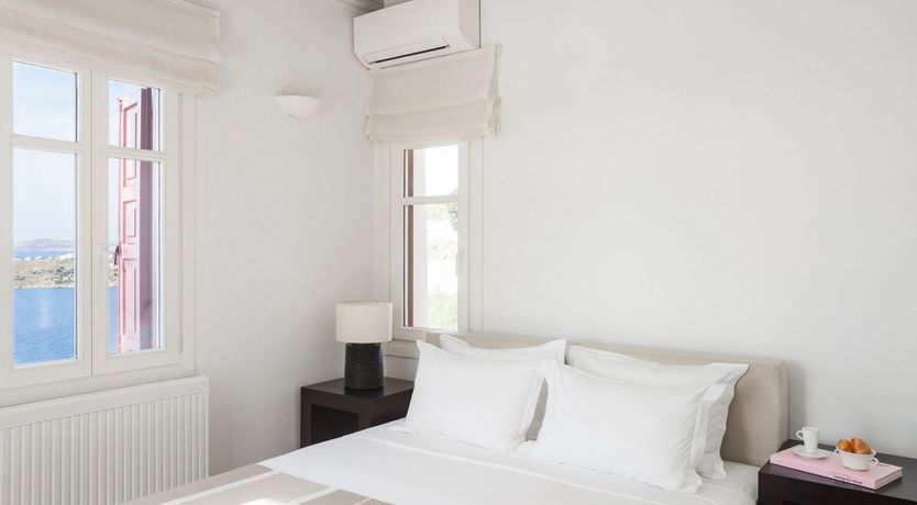 Photo of Mykonian Shimmer