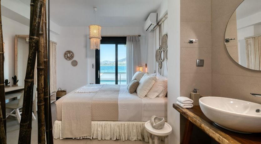 Photo of Woven Waves