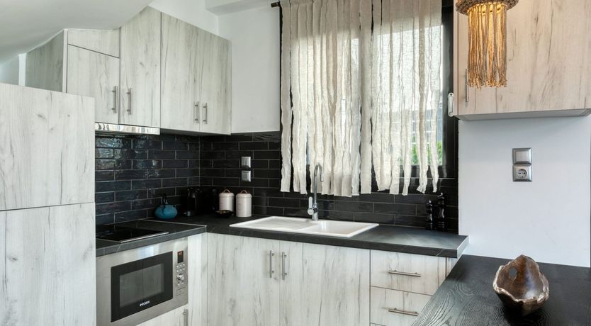 Photo of Woven Waves