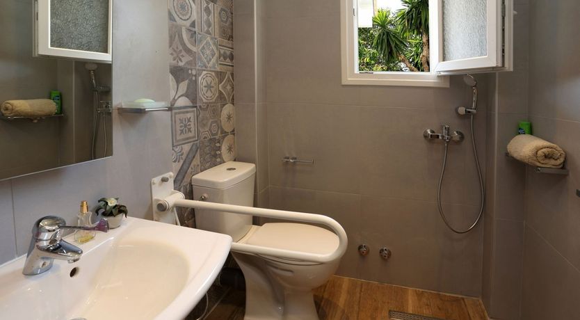 Photo of Silhouette Majestic