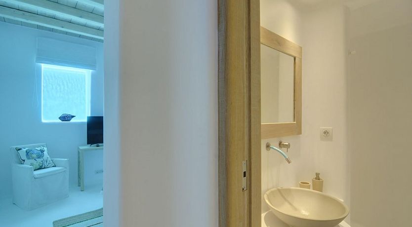 Photo of Shore to Please