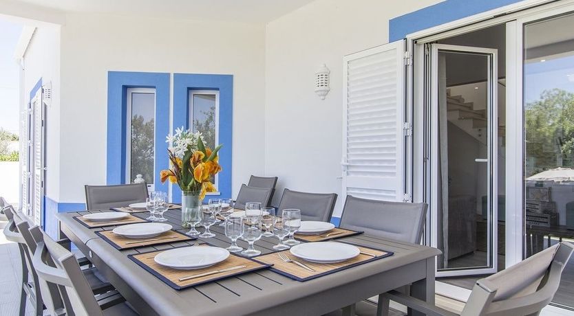 Photo of Family Fortunes