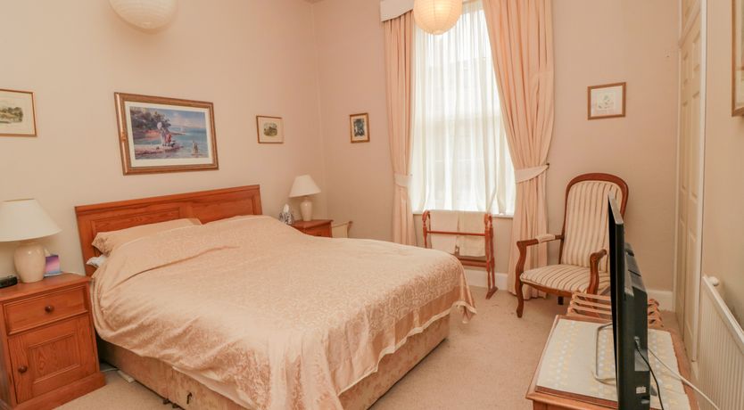 Photo of Sandsend Sunset View