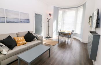 Rothlea (Flat 1) Apartment