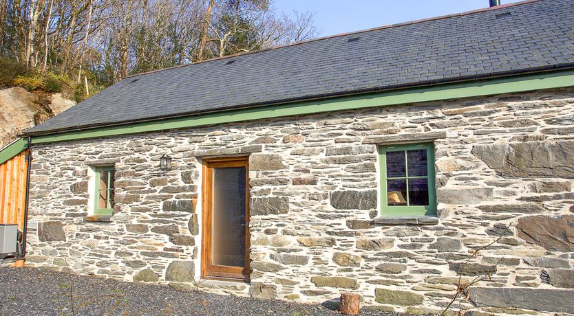 Photo of Tyn Llwyn Cornel Eco Barn