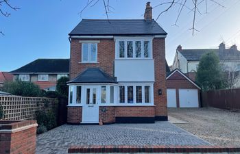 The Chocolate Box Holiday Cottage