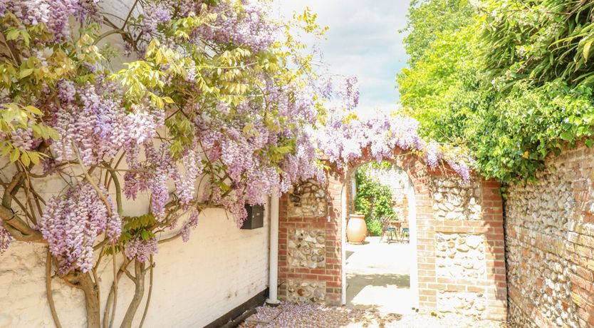 Photo of 1 Chelsea Cottage