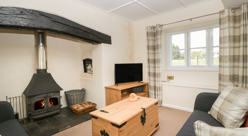 Photo of 2 Court Farm