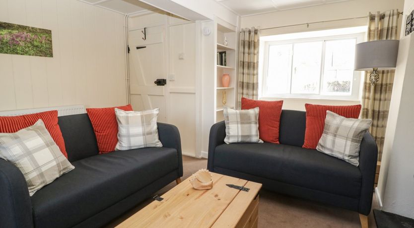 Photo of 2 Court Farm