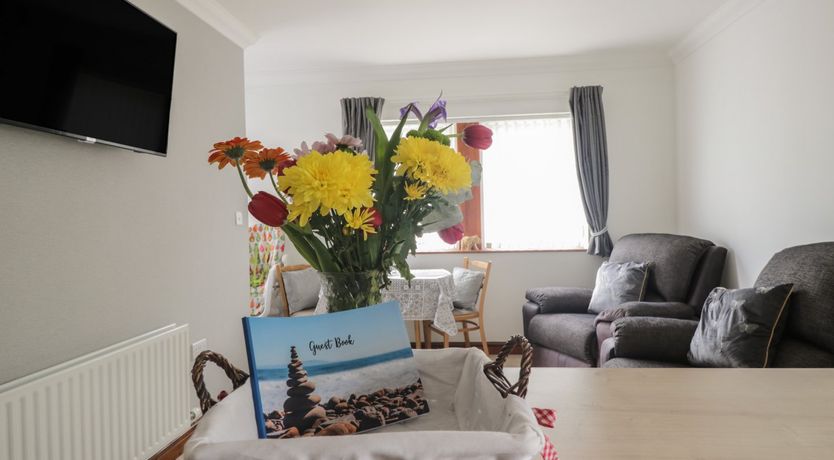 Photo of Shoreside Cottage