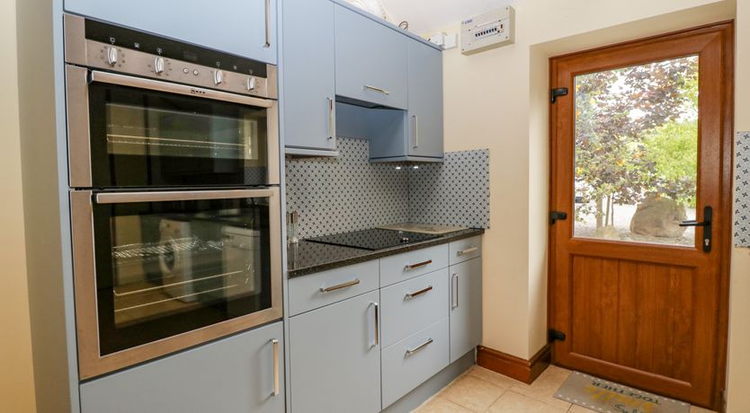 Photo of Sutton Barn